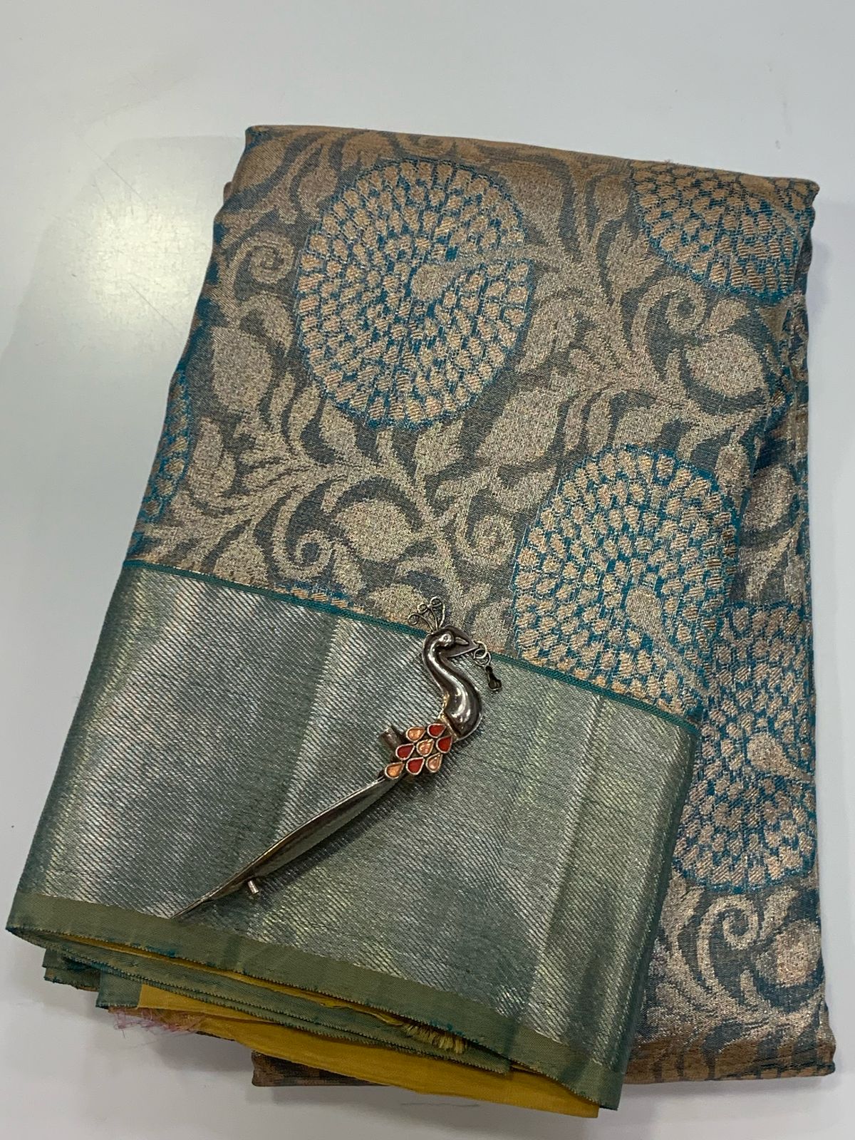 Kanchivaram Silk Saree APK001