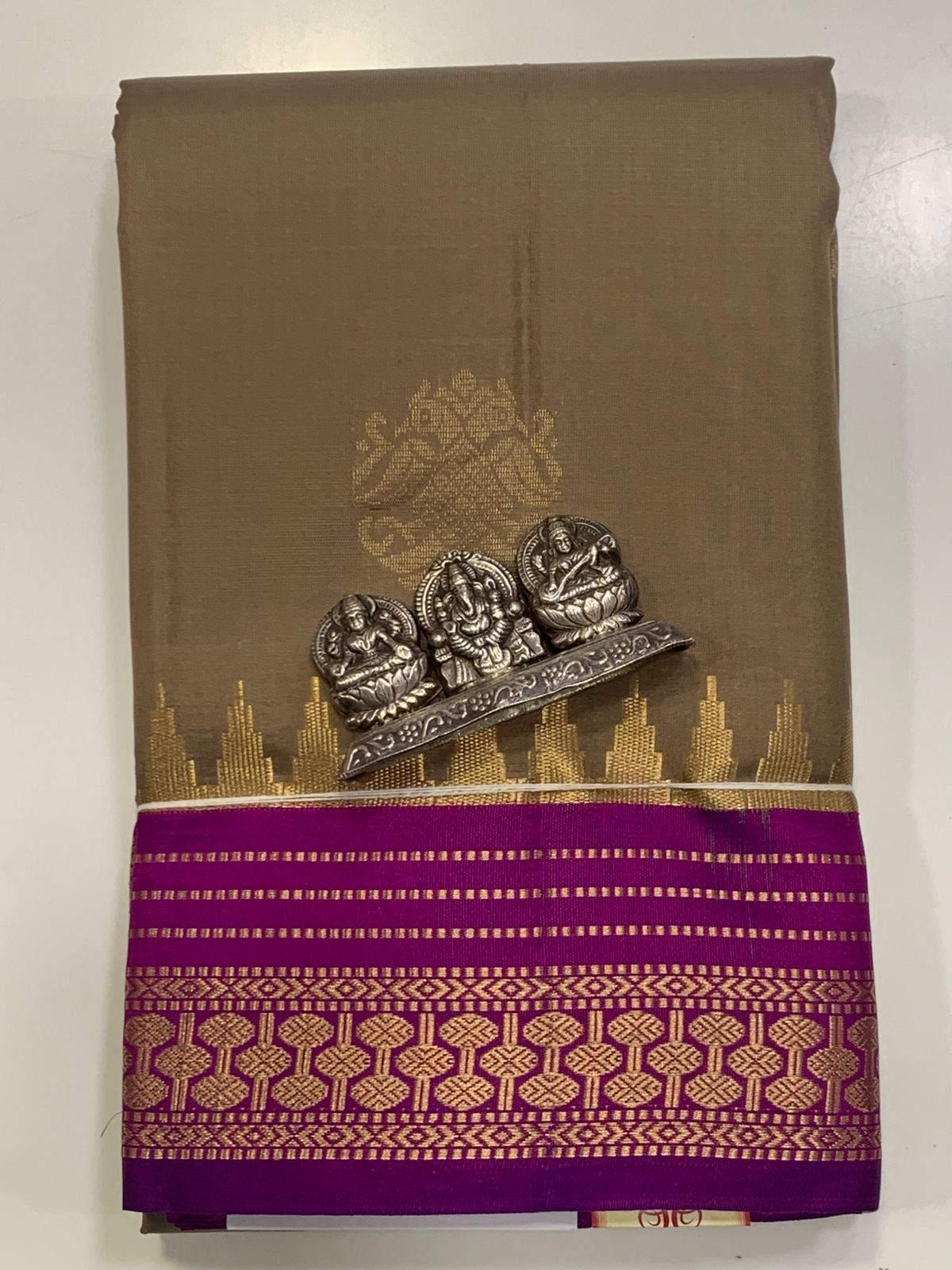 Kanchivaram Silk Saree APK001