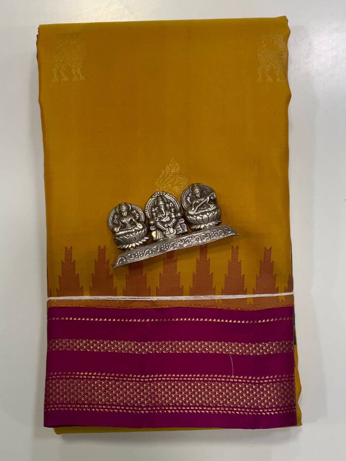 Kanchivaram Silk Saree APK001