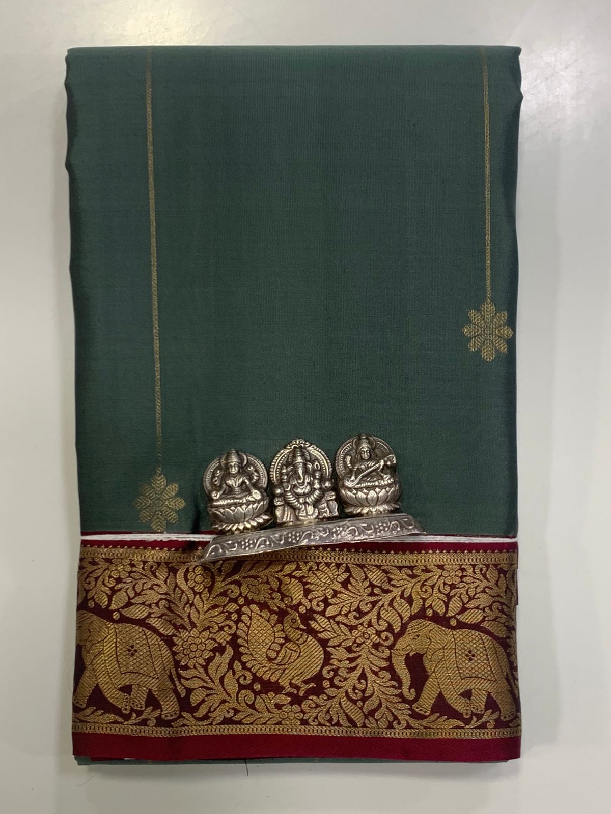 Kanchivaram Silk Saree APK001