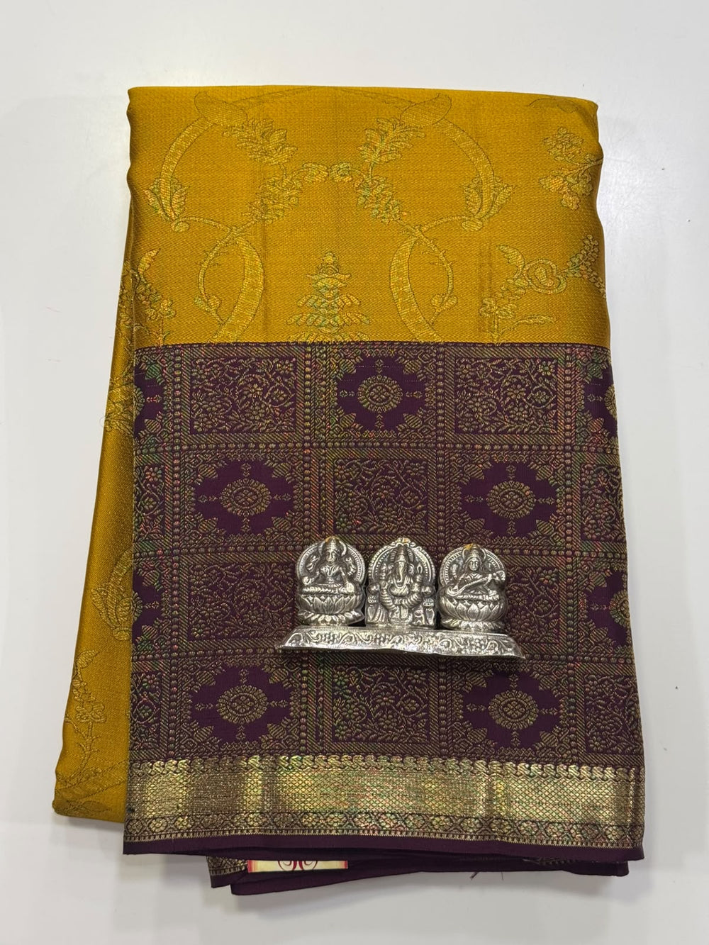 Kanchivaram Silk Saree APK001